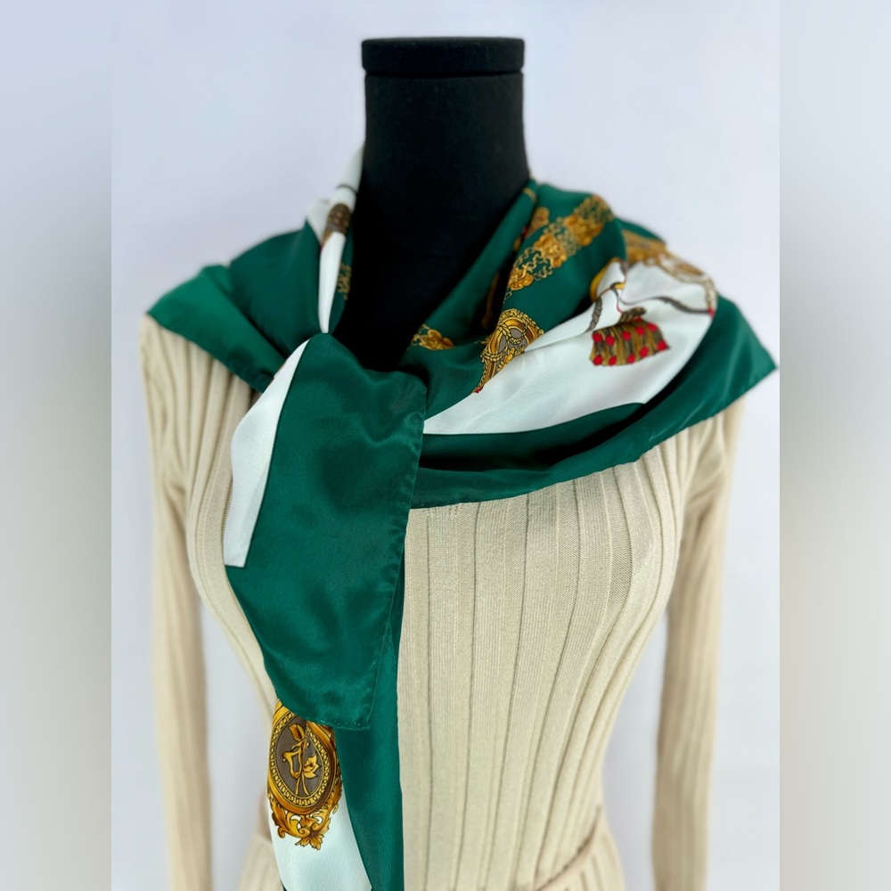 Hermes Authentic 100% Silk Large Scarf Gold Emerald Green 35”x35” - Picture 10 of 11